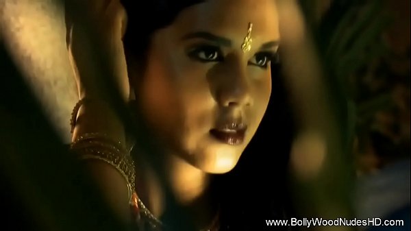 Seduzione tramite striptease