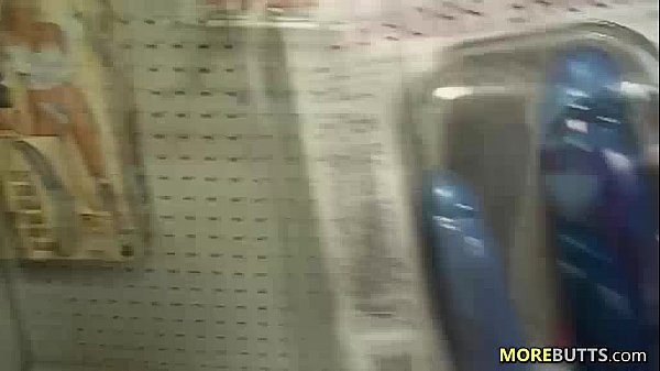 Acquistare giocattoli sessuali e giocare a casa