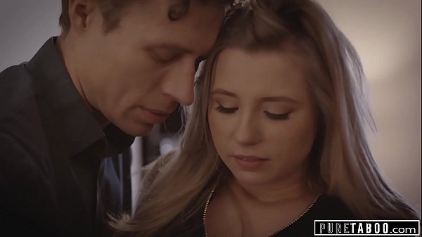 PURE TABOO Giáo sư Michael Vegas'_ Sự cố định đen tối với cô sinh viên trinh nữ 18 tuổi Carolina Sweets