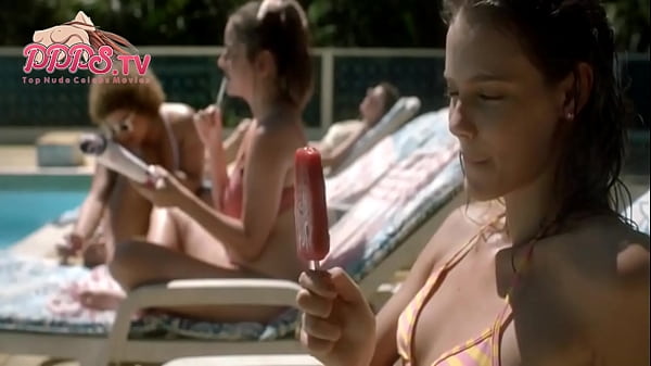 2018 La popular Laura Neiva desnuda muestra sus tetas color cereza de DesNude Movies Temporada 1 Episodio 8 Escena de sexo en PPPS.TV