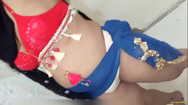 Hermoso baile erótico en hijab de una milf india