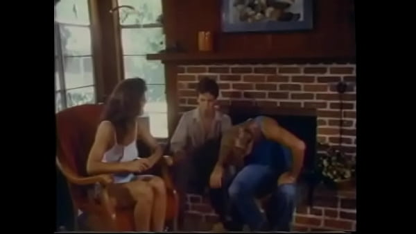 Nhà tâm lý học tóc đen Sheri St. Clair muốn biết chàng trai nghĩ gì về tình dục, vài người bạn nam của cô đã tập trung vào vấn đề đó