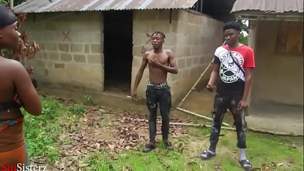 Er sagte mir, ich solle mich umziehen und mir etwas zeigen