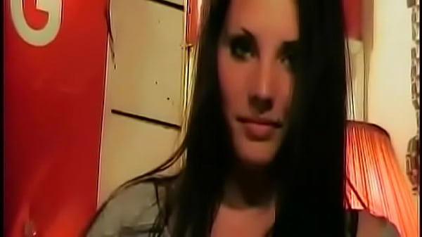 THE JERSEY SHORE ESTRELLA PORNO MAXXX LOADZ 2 CHICAS DE 18 AÑOS DE CARA FRESCA en VIDEOS HARDCORE DE MAXXX LOADZ