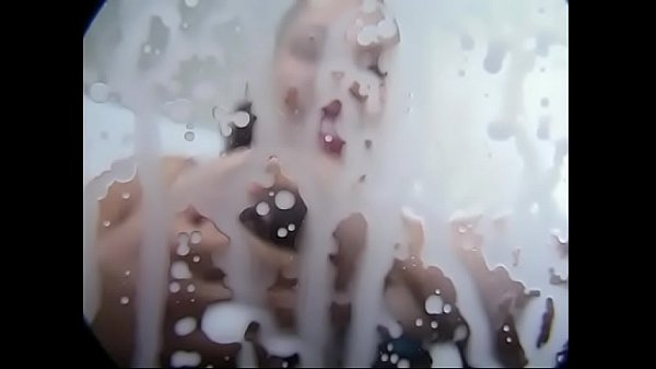 Der schwarze Hengst empfahl der stillenden, gut gepolsterten, sonnenverbrannten Hottie Holly eine spezielle proteinreiche Diät, nachdem er seinen harten Schwanz geritten hatte