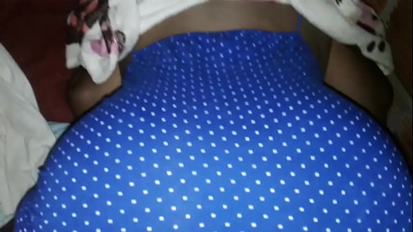 She shakes her big ass - Homemade big ass wife porn with big Toto #21