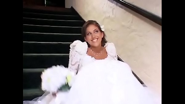 Beautiful Teen dances teen