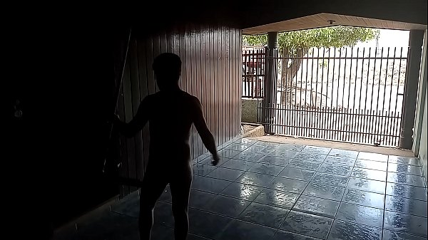 FLAKAEL THROWING GARBAGE ON PELAD&Atilde_O STREET