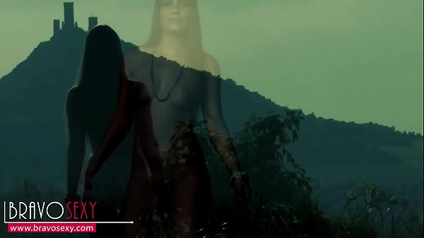 BravoSexy Softcore-Strip-Clips von Bravo Models Media – Model Zena Little – Outdoor-Romanze