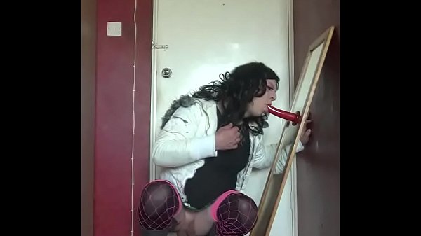 bisexual crossdresser mark wright said if you come fuck his ass like in this video he would suck your cock and swollow your cum