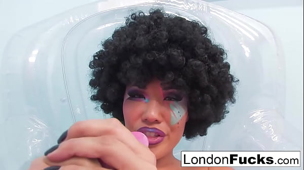 London Keyes'_s Masterbation Fantasy