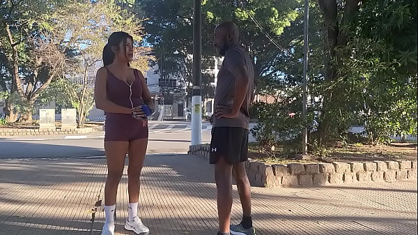 I met a student on the street, I went to the apartment to give a free lesson, I ended up giving a lot more, the guy fucked me hot, not even my ass, he forgave