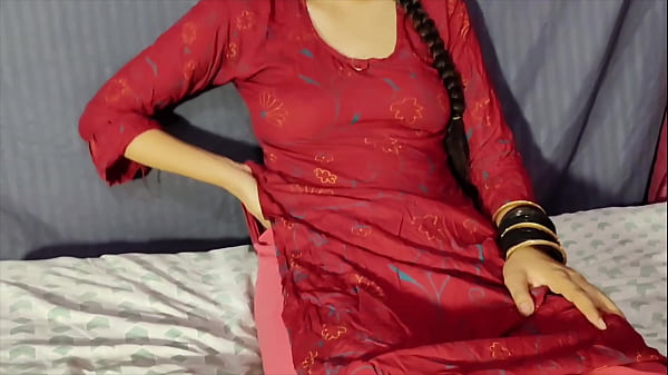 Massage chaud de sa demi-soeur et Jaadu des doigts sur Jawaani !