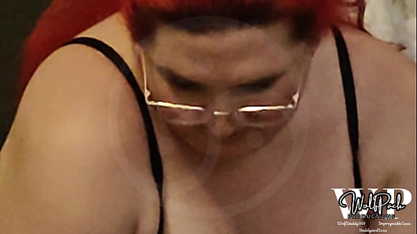 Große Titten, asiatische amerikanische Sissy-Tranny-Falle, die von ihrem Vater benutzt wird. Dominanter Amateur-Anal-Bareback-Creampie – Vorschauvideo