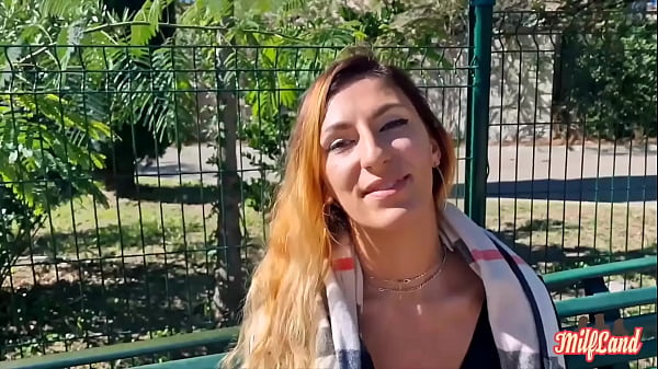 Kyara, Aude and Stella, trio of naughty girls, share a cock