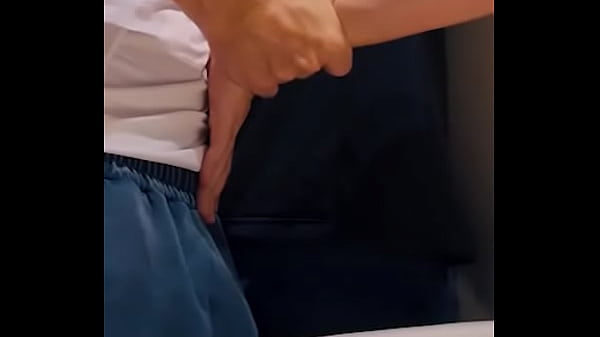 Provo il cazzo del curioso ragazzo etero dopo qualche drink