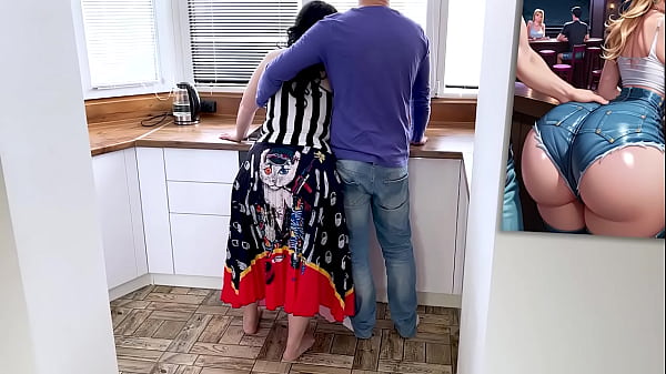 La matrigna ama le coccole e prende un cazzo nel culo per questo