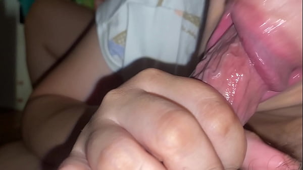 Geile Freundin saugt mein Sperma ab, dazu regnerisches Wetter, das Beste!