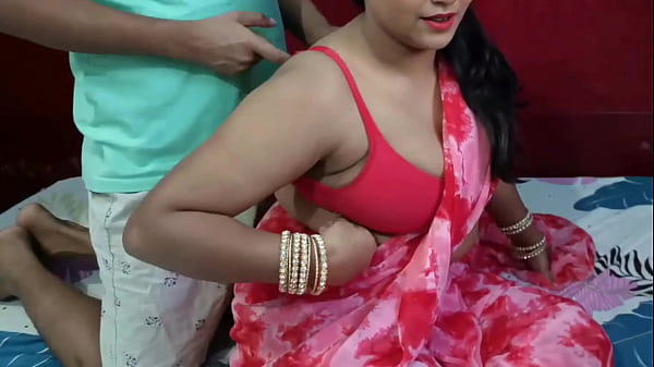 Horny stepmom told son to close my bra hook, then fucked stepmom in Hindi by breaking her bed