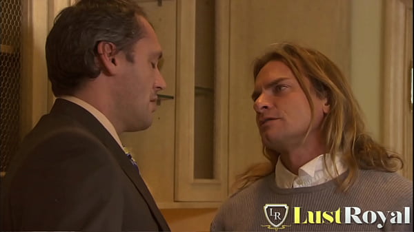 Roxy Jezel Được Bơm&nbsp_Trên Cầu Thang