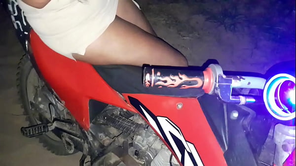 Mi Cuñada B. me regaló su culo caliente después de la fiesta del barrio. YA NO PORQUE ME DUELE EL CULO POR FAVOR.