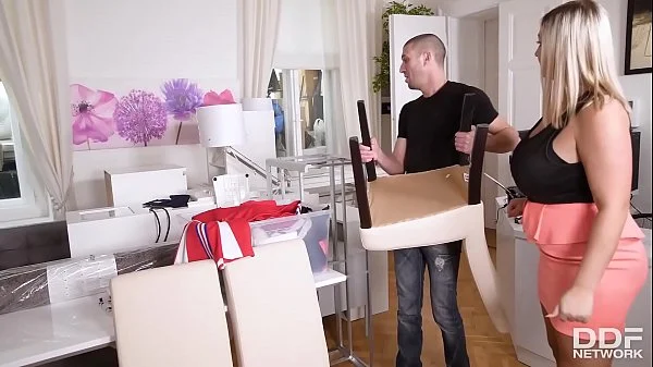 Sexy bedroombullyx5 finger fuck her self and squirts /MULTIPLE SQUIRTS