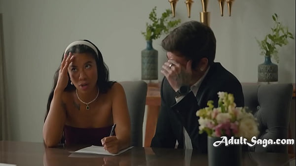 Una pareja casada no podía esperar para llegar a un dormitorio - Codey Steele, Gizelle Blanco