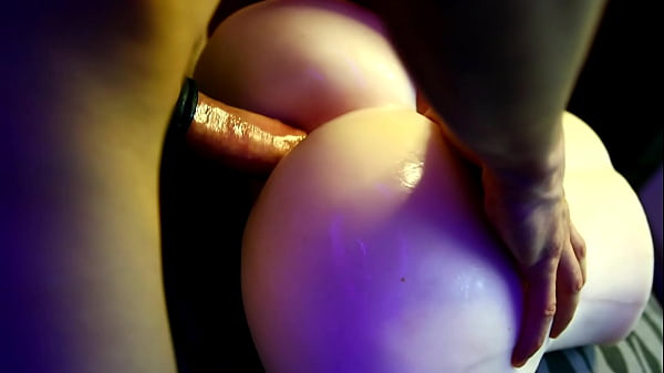 La migliore scopata appassionata del mondo in un succoso culo bagnato!