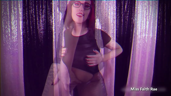 Sensual Teen Girl enjoys herself in bdsm