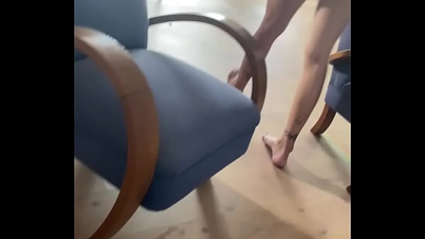 My friend invites me to her grandparents' house, I ended up making her suck and fucking her (I tried to give it in the ass and she didn't let me)