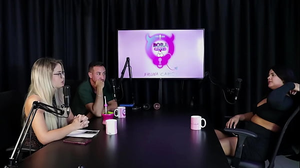 Belle ado s'amuse blonde