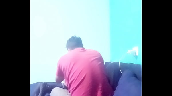 Los heterosexuales se afeitan el trasero por diversión y terminan follando cachondos pt3