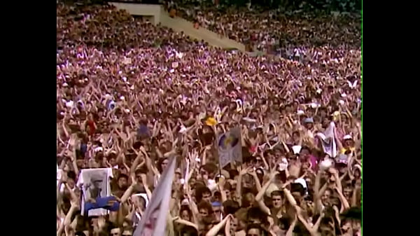 Latina Teen performs - sexy