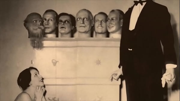 Dark Lantern Entertainment 呈现复古禁忌怪胎秀