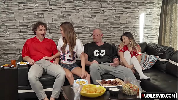 Aila Donovan, Lulu Chu nello scambio di famiglia S2-E5 domenica con lo scambio di famiglia