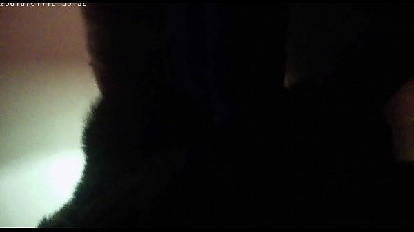 Secrétaire aux yeux bandés baise lunettes espion patron