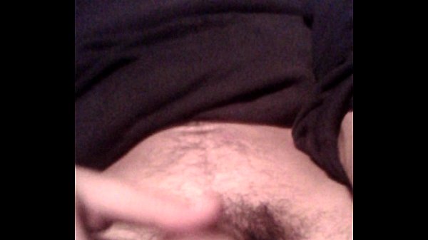 d. &amp_ avaler mon sperme chaud et mordre mes grosses boules épicées